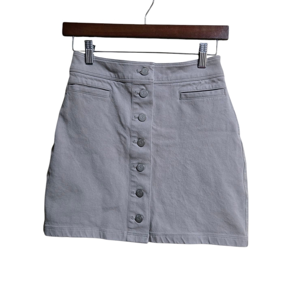 Button-Front Women's Skirt in Light Gray